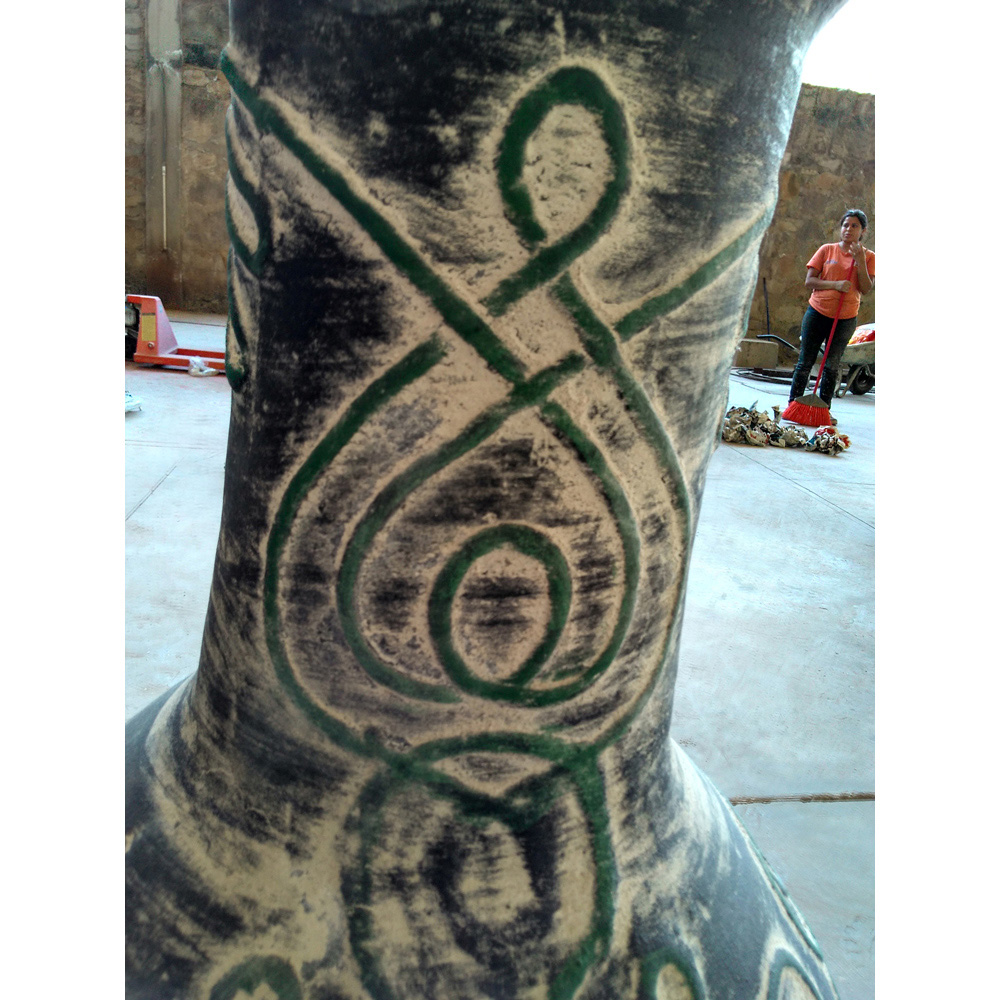 Gardeco Derwyn The Tree Celtic Theme Green and Charcoal Mexican Chimenea with Stand and Lid Image 6