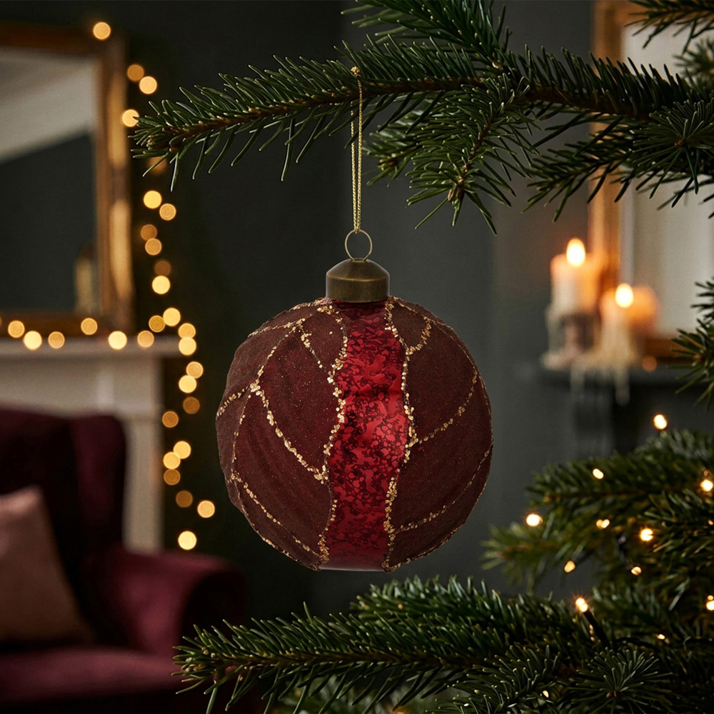 Antique Leaf Bauble Image 2