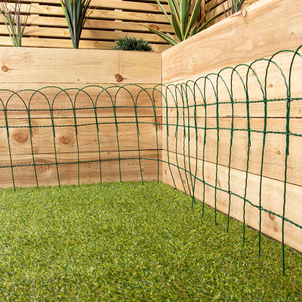 Samuel Alexander 10m Green PVC Coated Metal Border Fencing Image 5