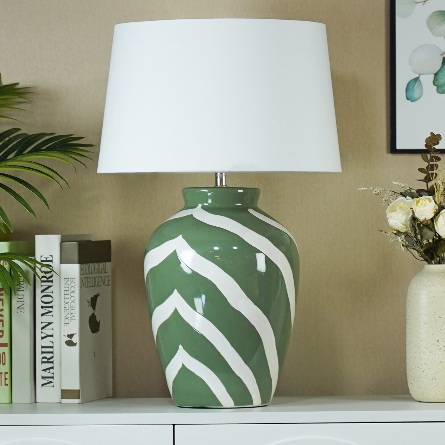 Laurel Table Lamp Green Image 7