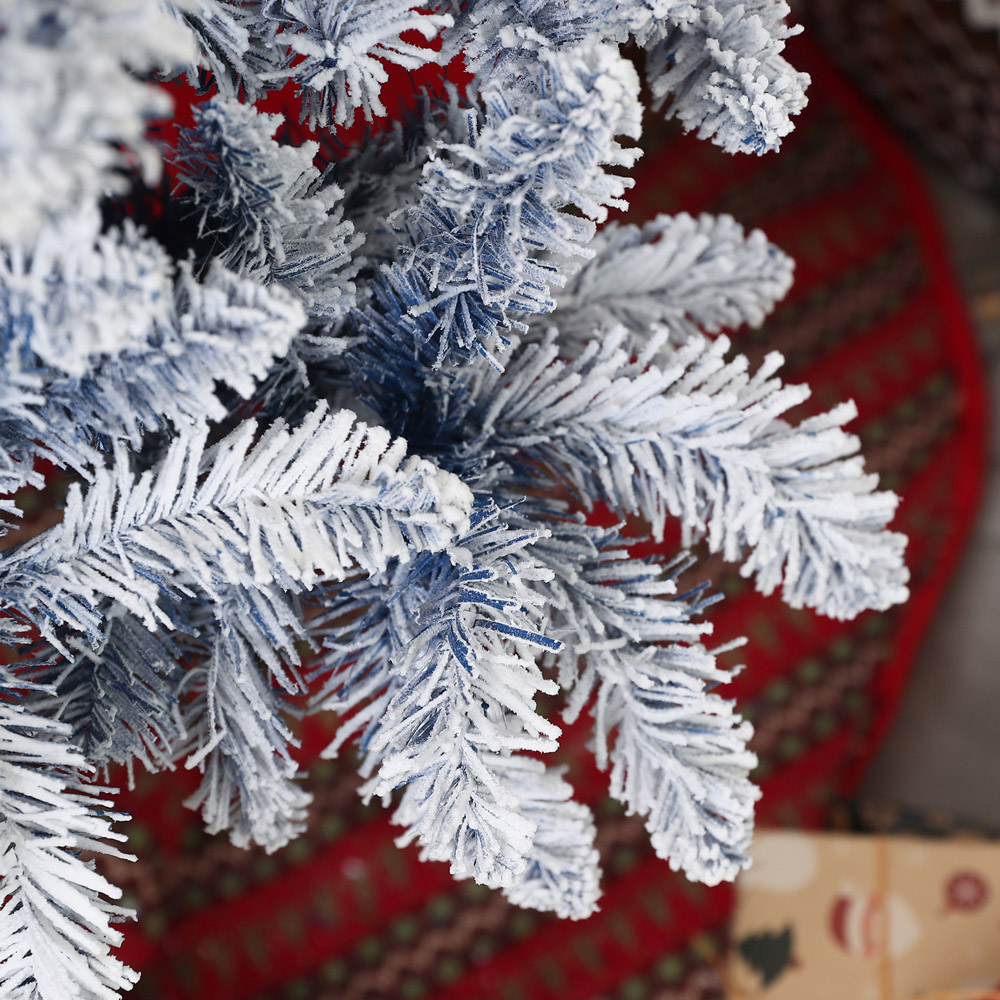 Everglow Snow Flocked Blue Artificial Christmas Tree 5ft Image 3