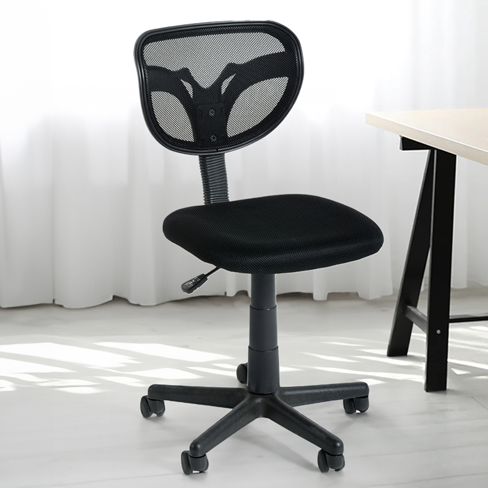 Seconique Budget Black Clifton Computer Chair Image 1