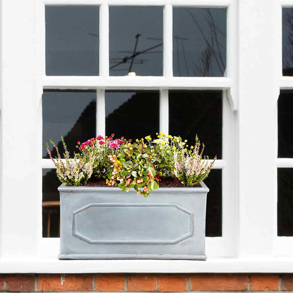 wilko Chelsea Faux Lead Light Stone Trough Outdoor Planter 17cm Image 4