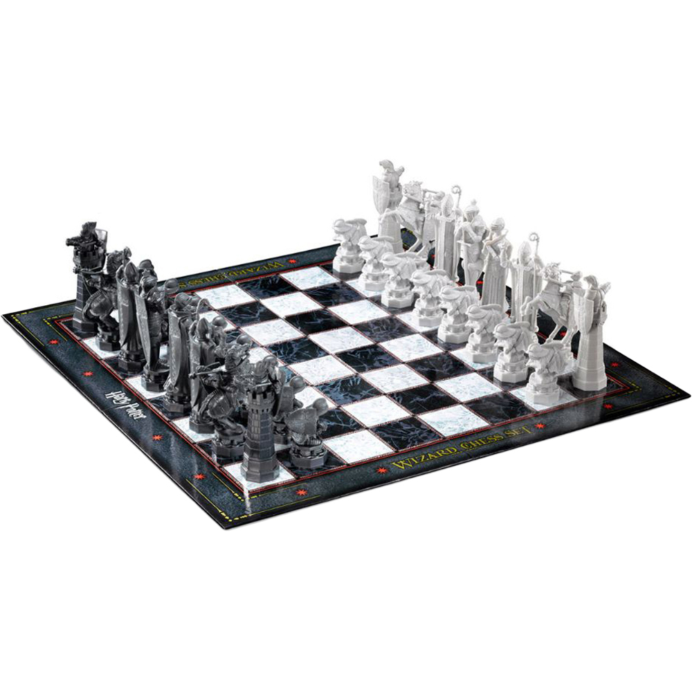 The Noble Collection Harry Potter Wizard Chess Set Image 5