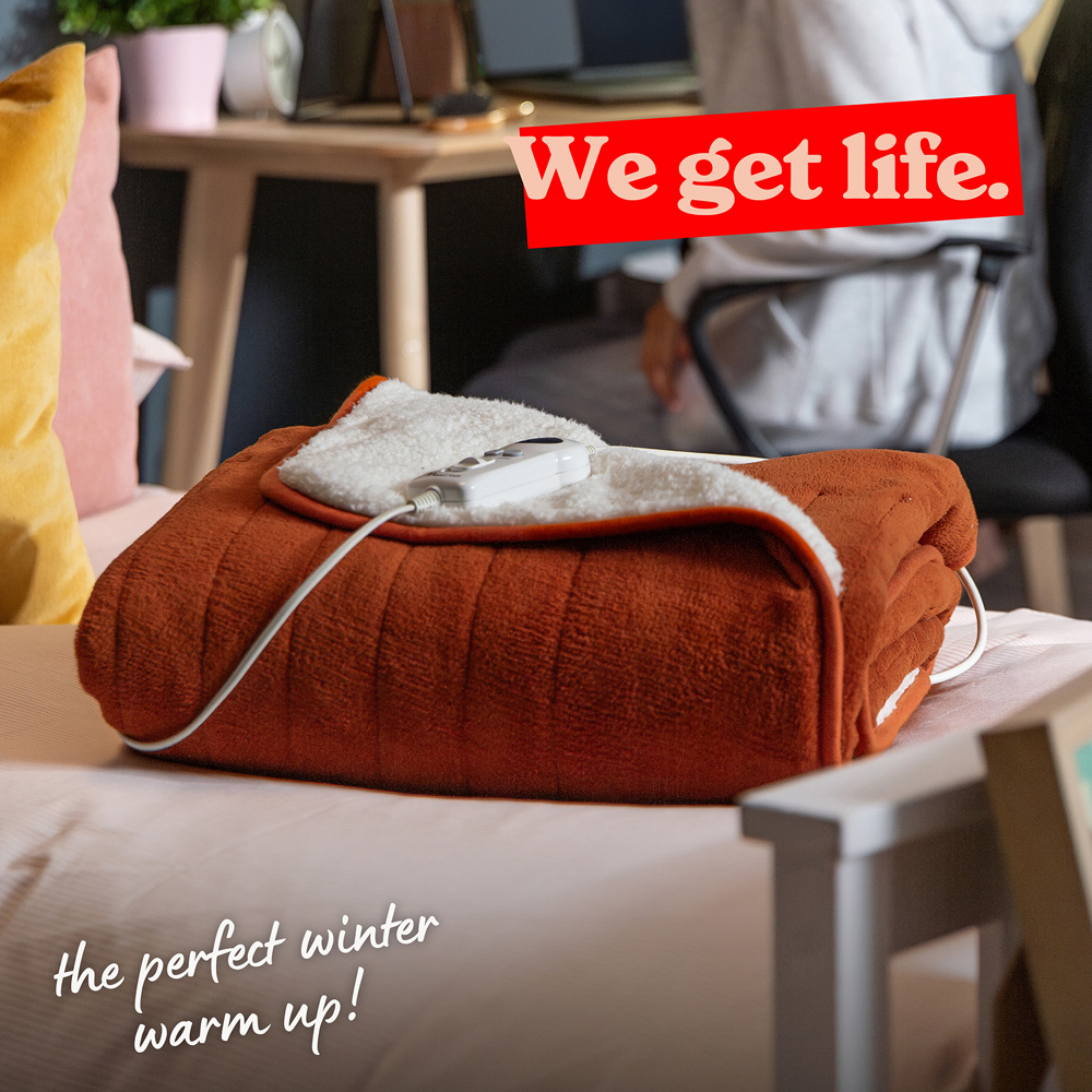Russell Hobbs Orange Sherpa and Microfleece Heated Throw with Controller 130 x 180cm Image 2