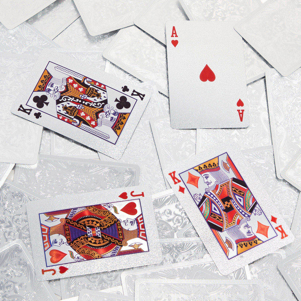 Global Gizmos Silver Plated Playing Cards with Wooden Box Image 2
