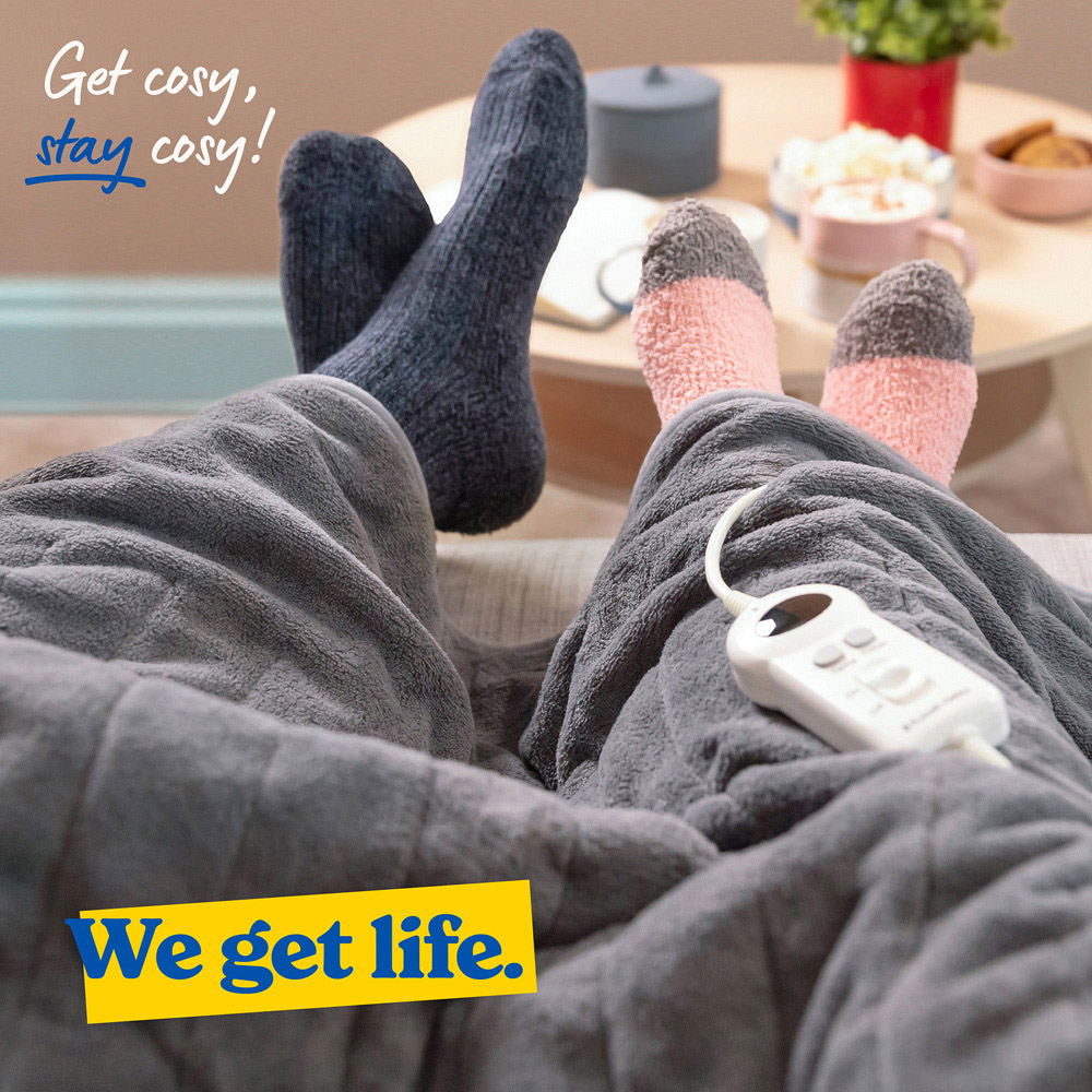 Russell Hobbs RHHT1004GR Grey Microfleece Heated Throw 180 x 130cm Image 7