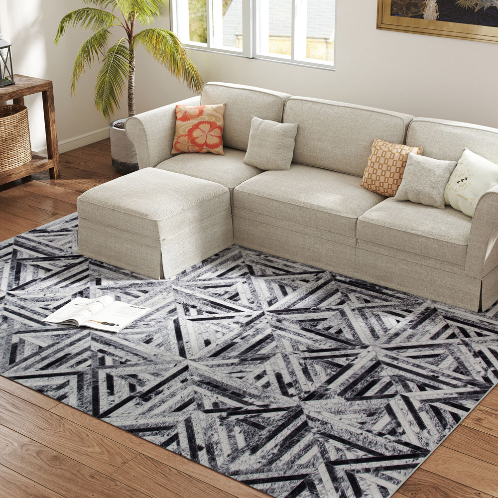 HOMCOM Black Chenille Non-Slip Rug 290 x 200cm Image 3