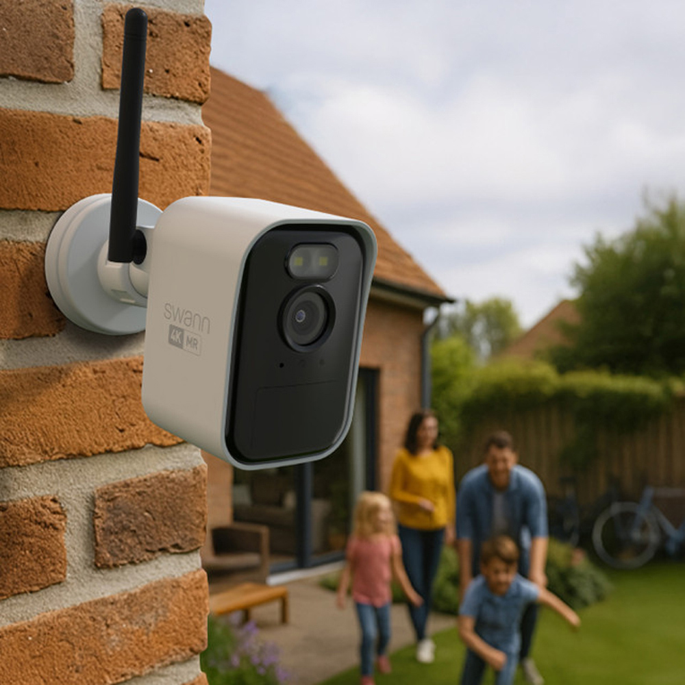 Swann MaxRanger Wireless Mini CCTV 4K Camera Image 2