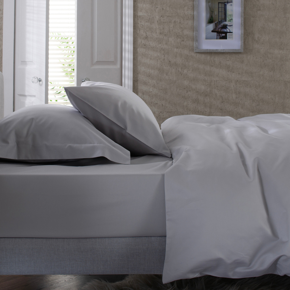 The Lyndon Company Super King Size Platinum Fitted Bed Sheet Image