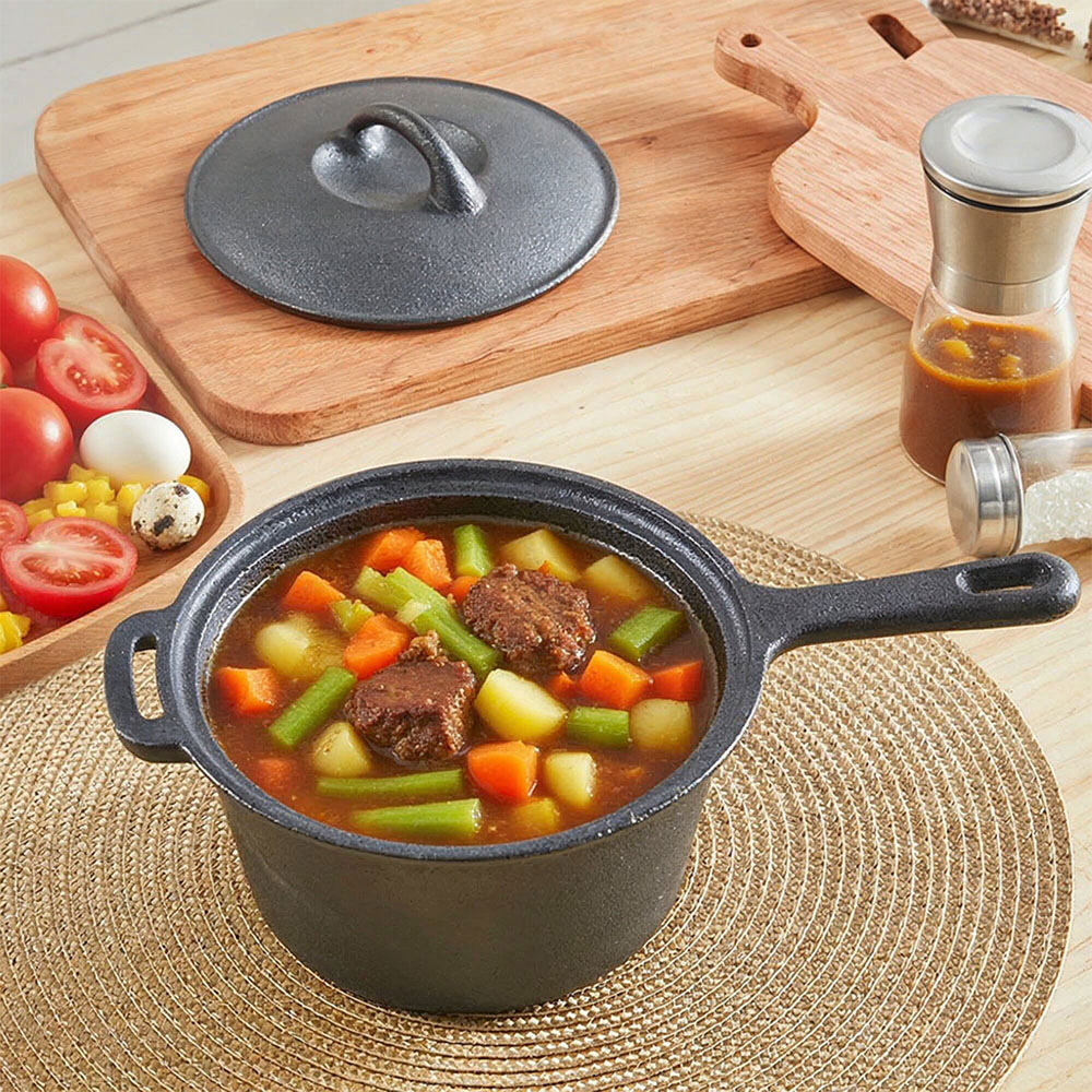 Living and Home Pre-Seasoned Cast Iron Saucepan with Lid 2.5L Image 7