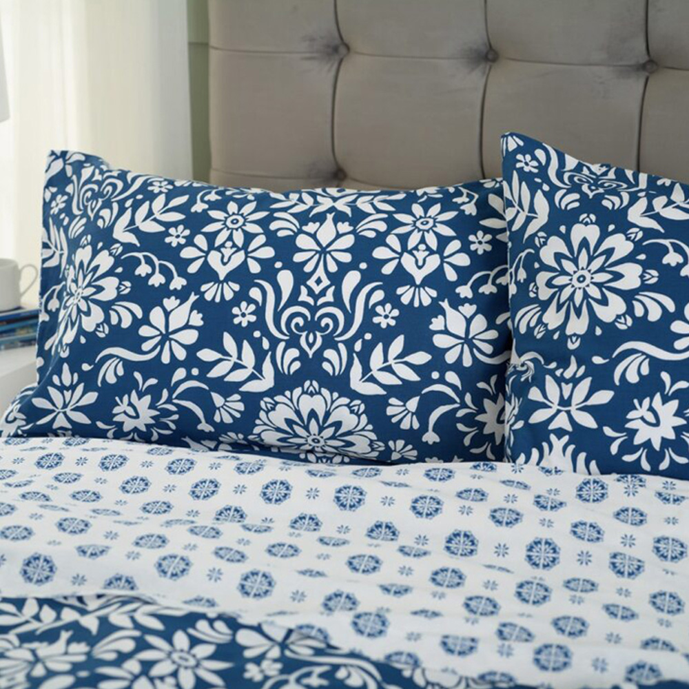 Deyongs Ornamental Super King Size Floral Tile Reversible Duvet Set Image 2