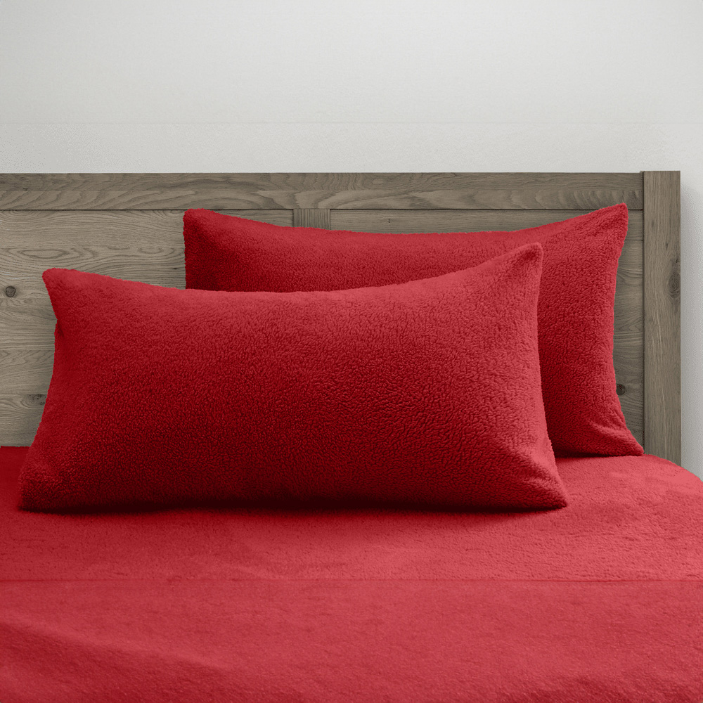 Velosso Red Teddy Fleece Pillowcase 2 Pack Image 2