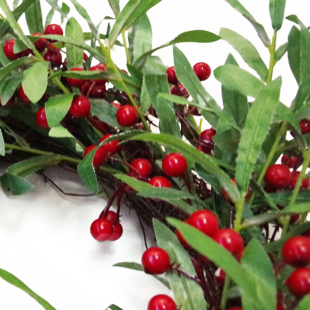 Leaf Christmas Mistletoe Red Berry Floristry Wreath 60cm Image 3