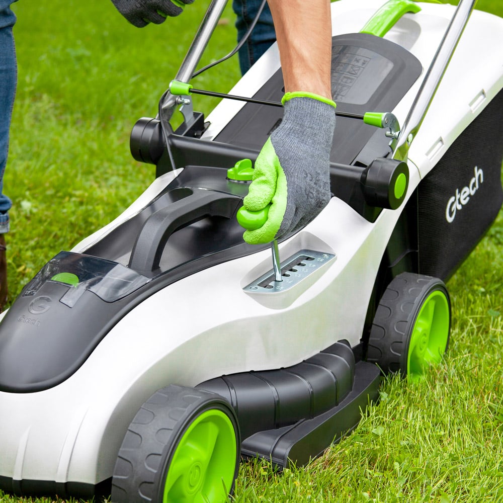 Gtech CLM50 48V Cordless Rotary Lawnmower Image 6