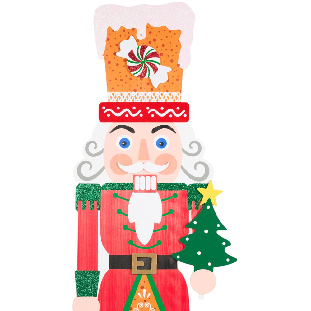 Wooden Nutcracker Stake Image 2