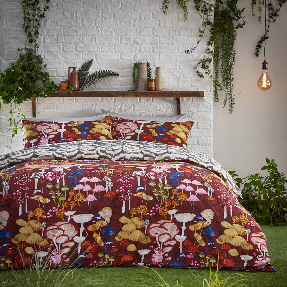 furn. Amanita Mushroom King Size Redwood Duvet Set Image 4
