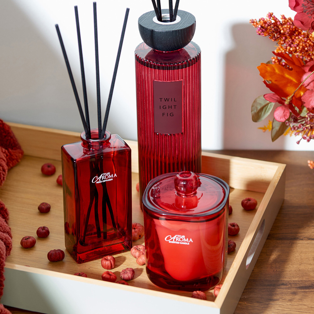 Lost In Cherry Candle Image 2