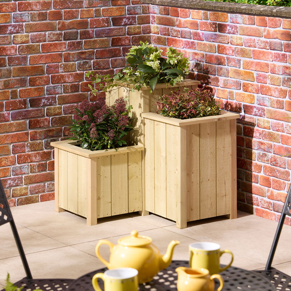 Rowlinson Signature Heritage 3-Tier Natural Wooden Garden Corner Planter 42 x 78.5 x 78.5cm Image 2