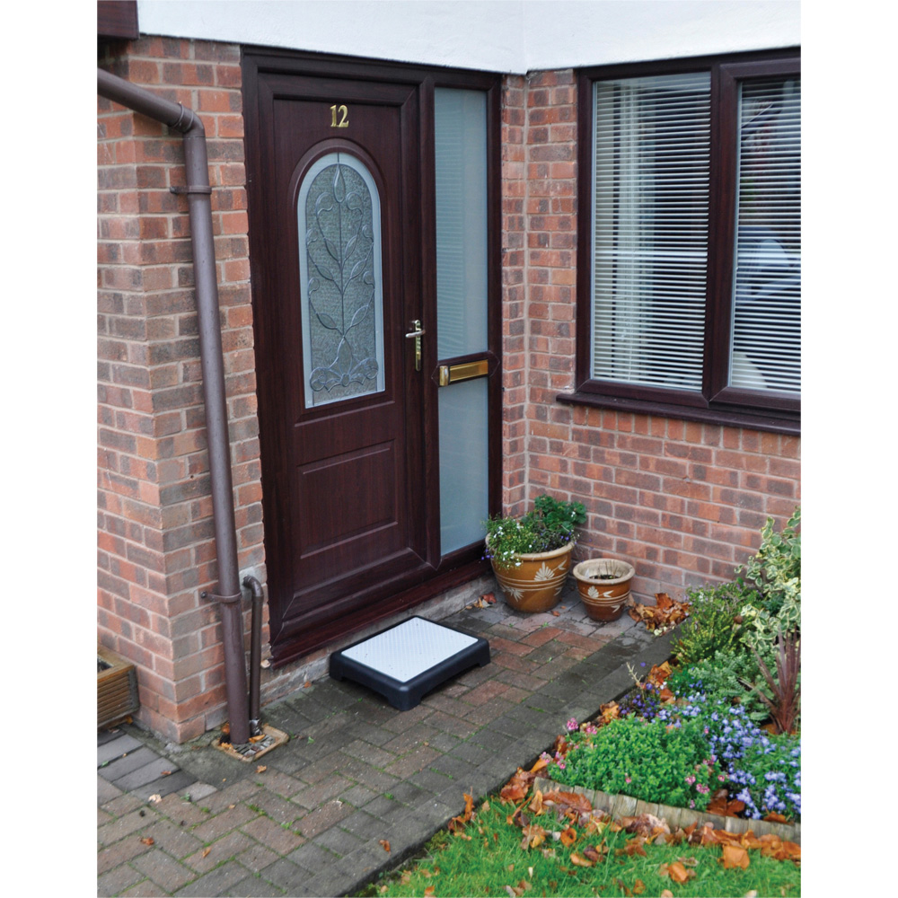 Aidapt Outdoor Half Step Image 7