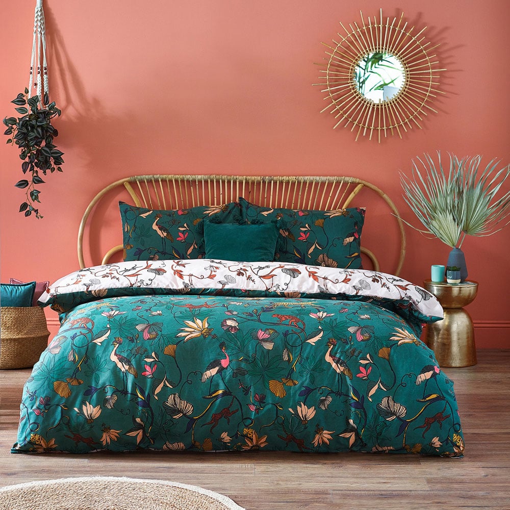 furn. Wildlings Single Green Duvet Set Image 1