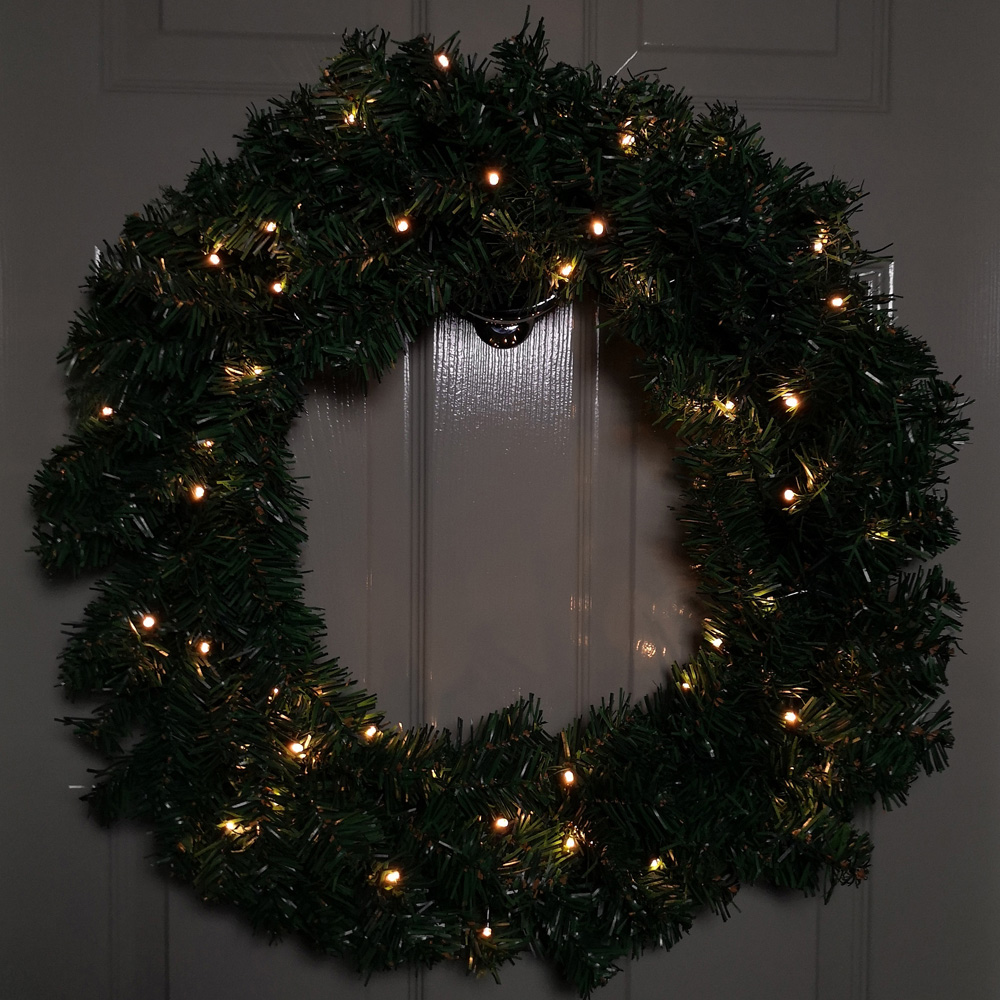 Samuel Alexander Warm White LED Pre Lit Christmas Wreath Green 60cm Image 6