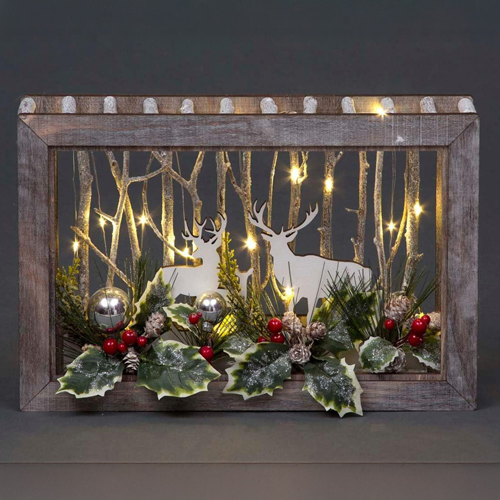 Shatchi Christmas LED Wooden Reindeer Scene 38 x 6.5 x 25cm Image 2