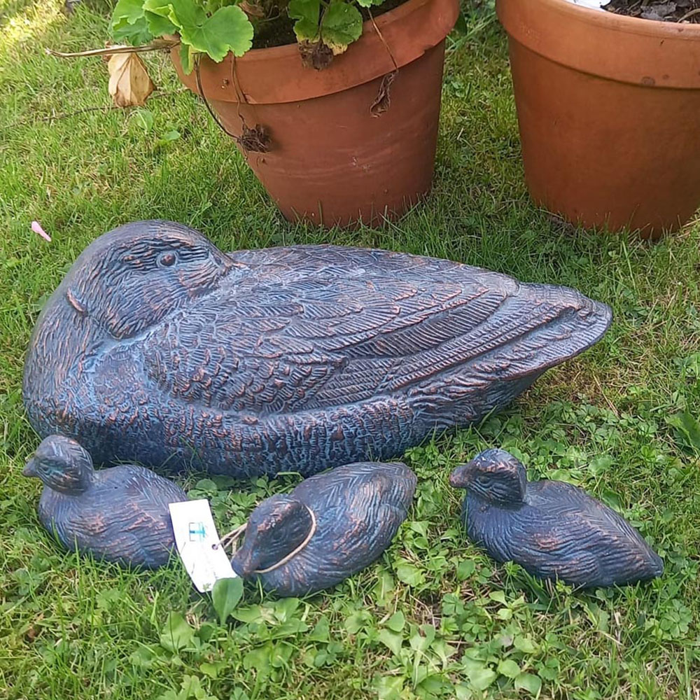 Inspirational Gifting 4 Piece Duck with Ducklings Cast Aluminium Garden Ornament Set Image 2
