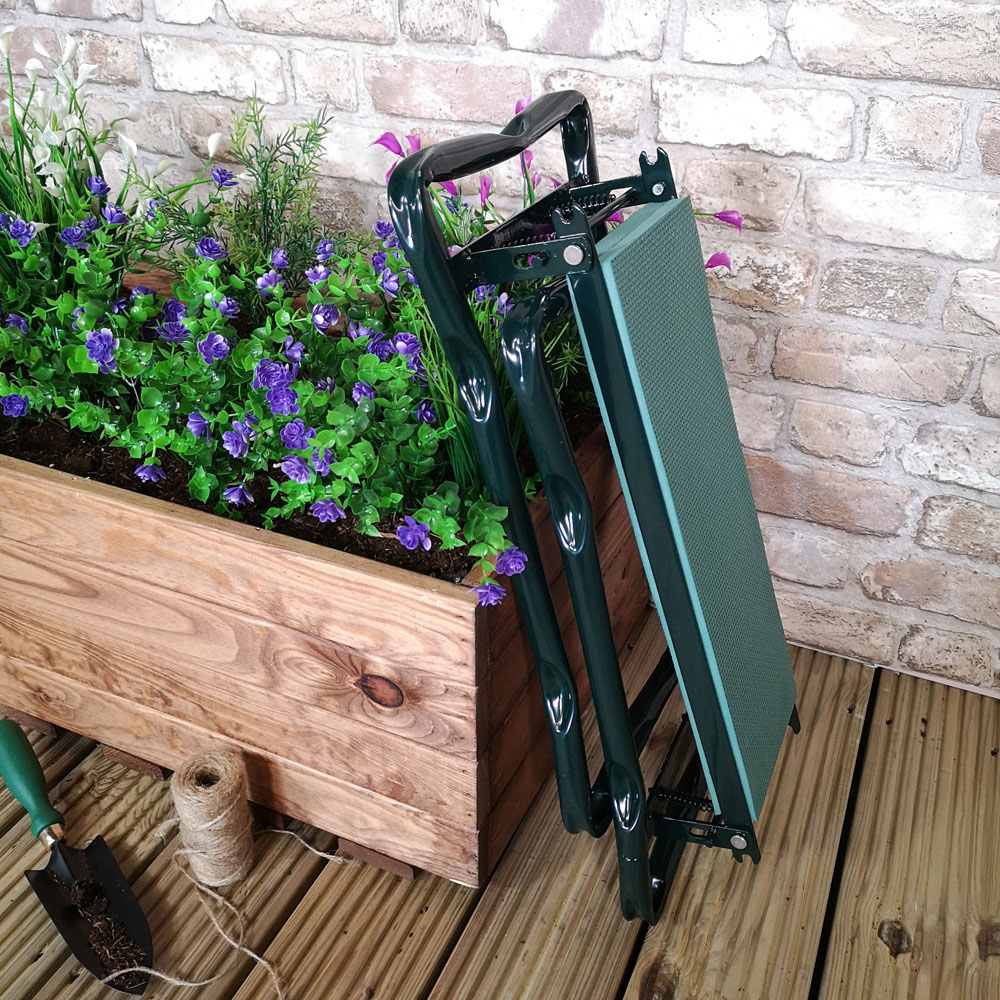 Samuel Alexander Foldable Gardening Padded Kneeler and Seat Image 4