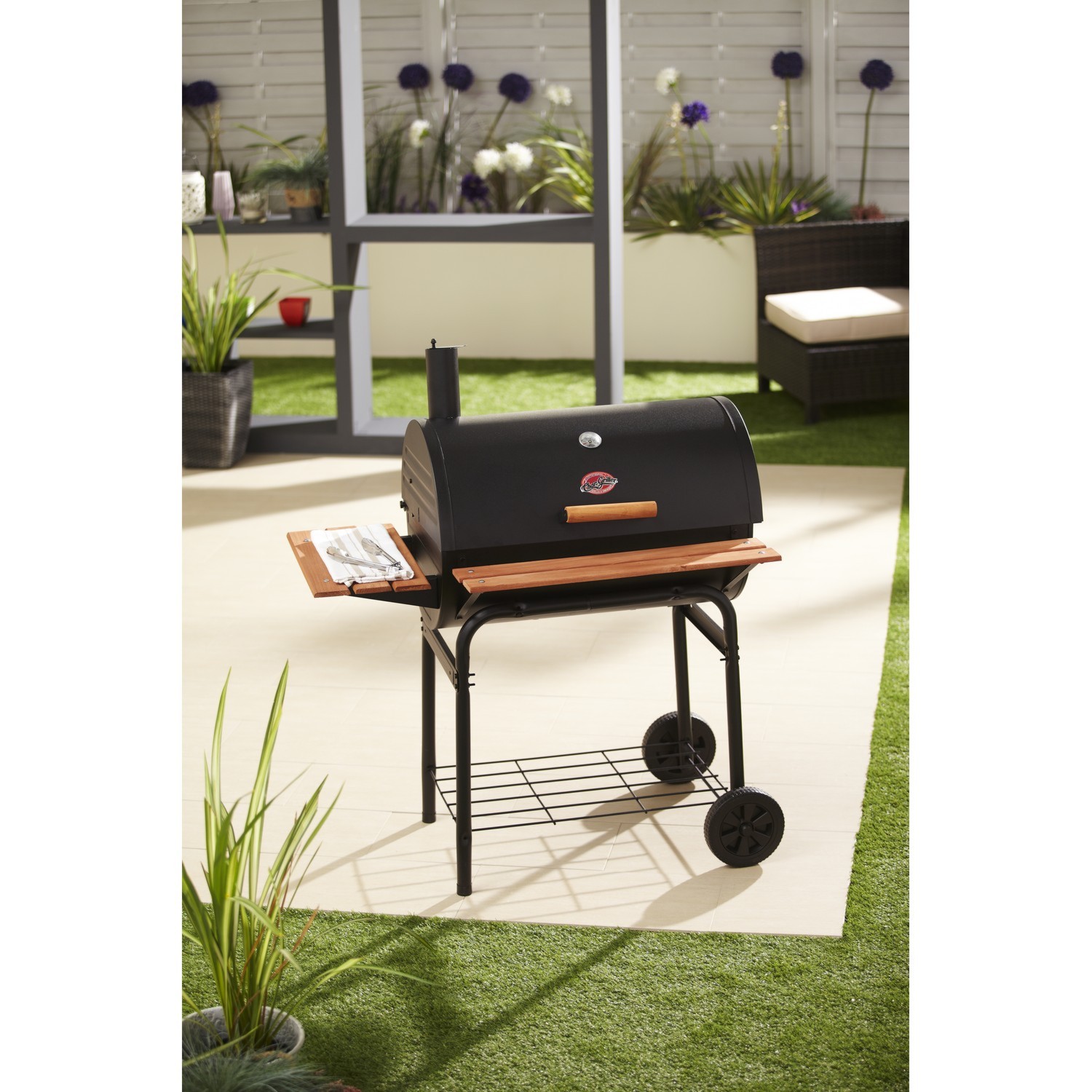 Super Pro Charcoal BBQ  - Black Image 2