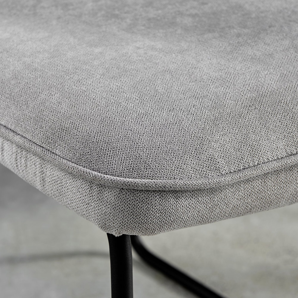 Furniturebox Arona Harley 6 Seater Round Dining Set Light Grey and Black Image 7