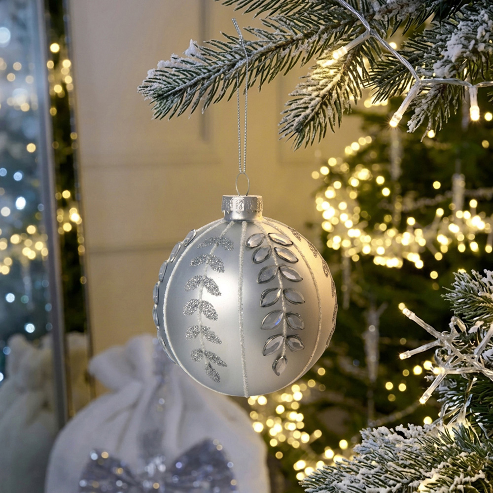 Matte Embellished Leafy Bauble Silver Image 2