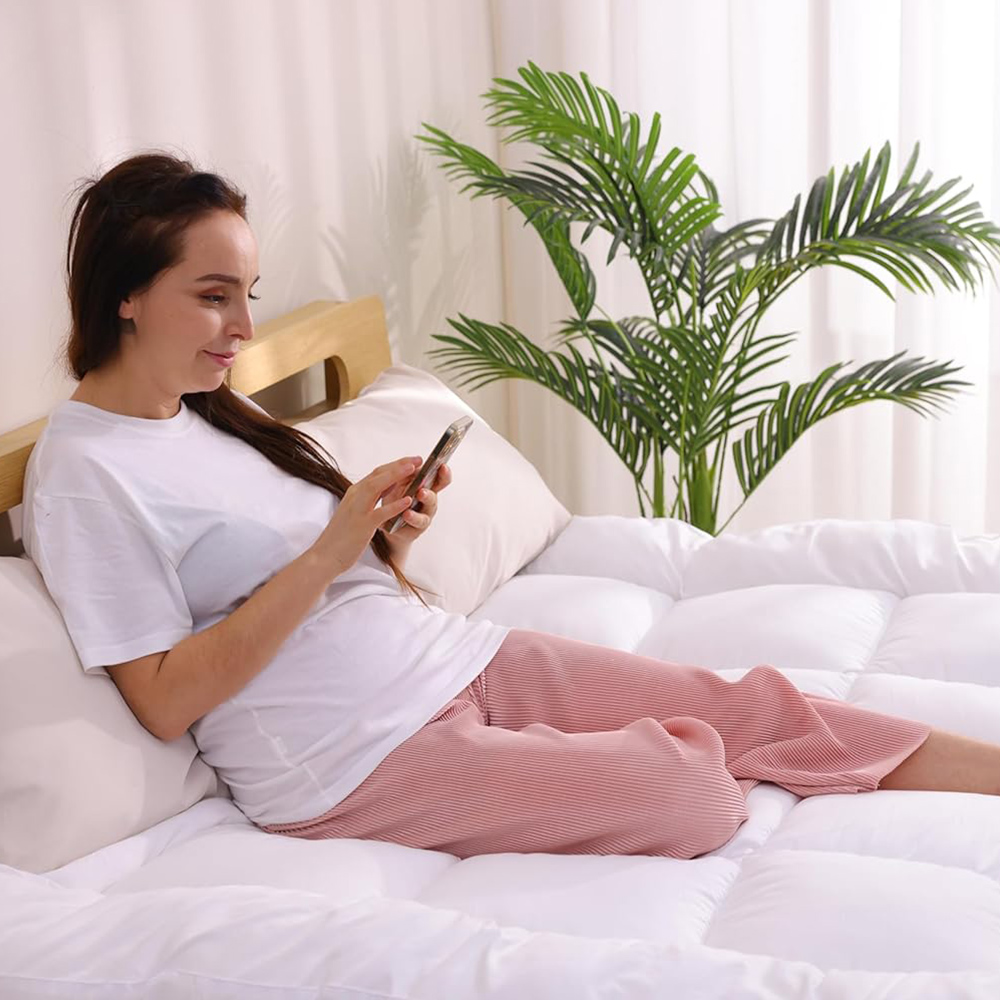 Alivio Double Microfiber Quilted Mattress Topper 4 inch Image 4