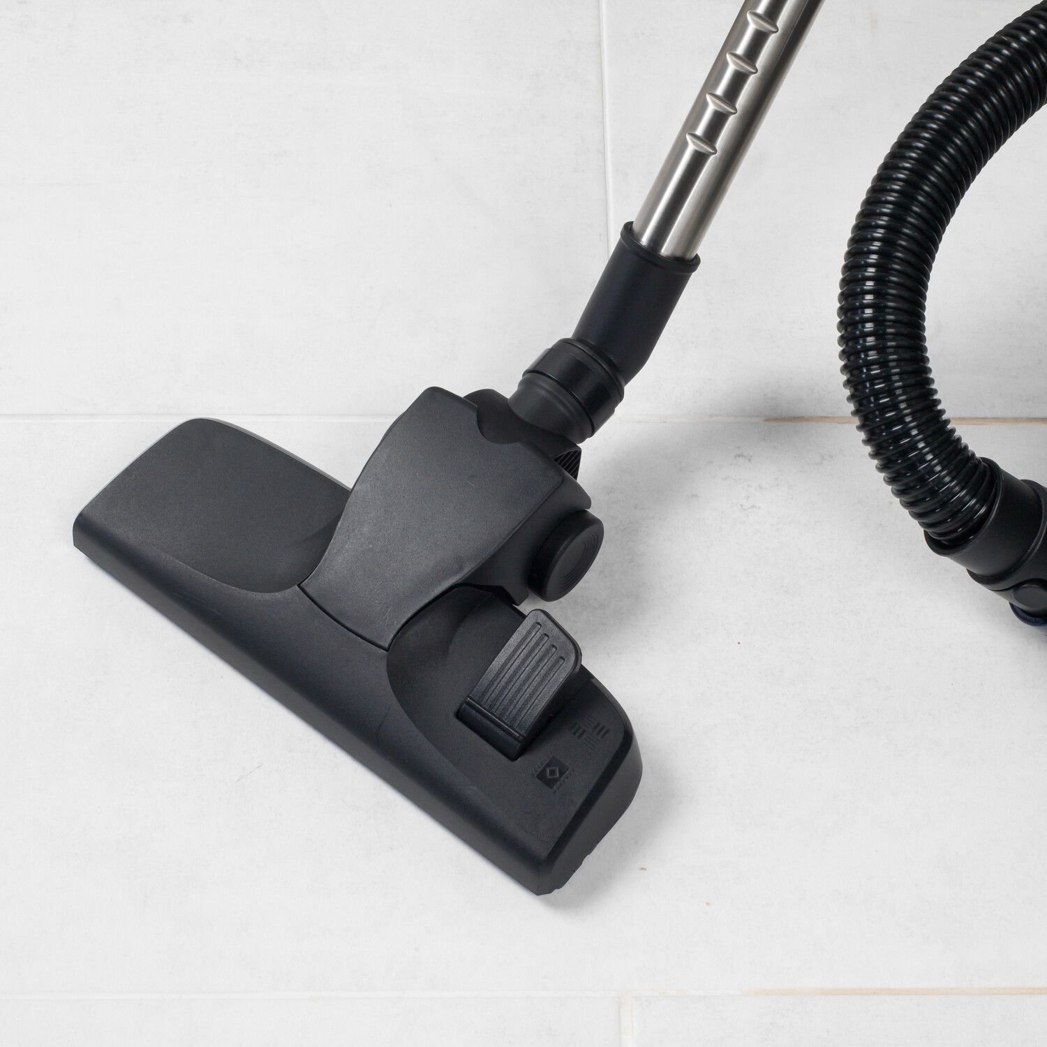 Beldray 2.5L Multi Cyclonic Pet+ Vacuum Cleaner Black Image 7
