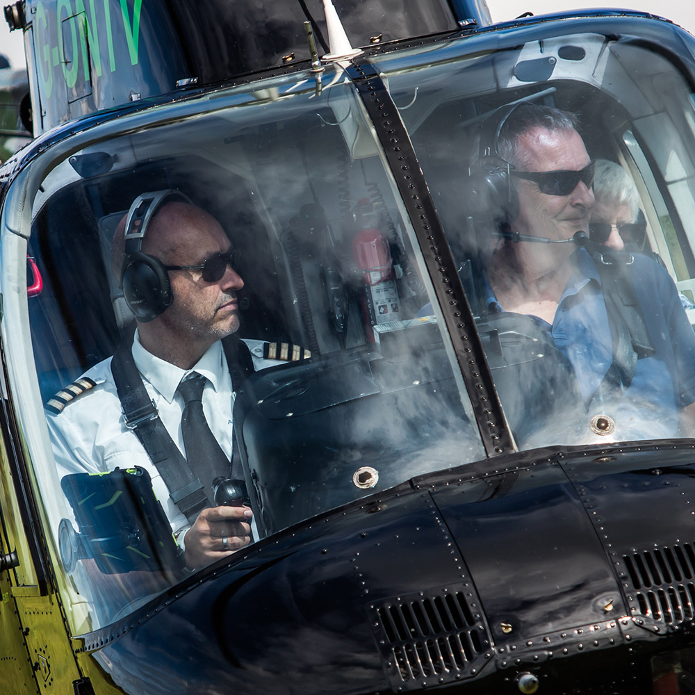 Activity Superstore Ultimate Helicopter Flight Gift Experience Image 2
