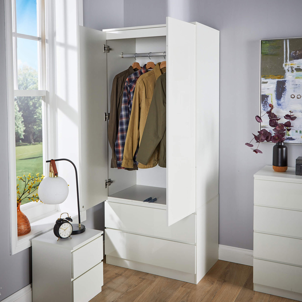 Home Source 2 Door 2 Drawer White Modern Wardrobe Image 7