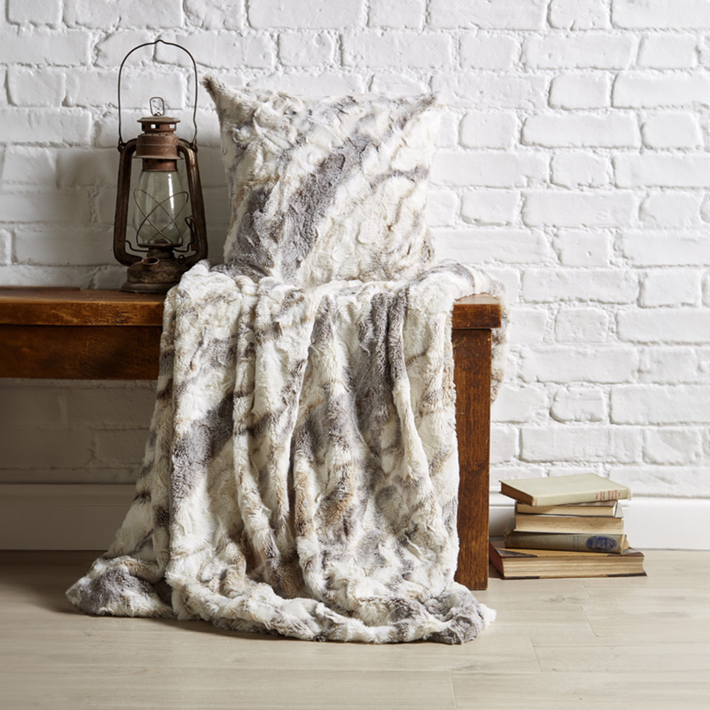 Bellissimo Marble Faux Fur Throw 130 x 180cm Image 2