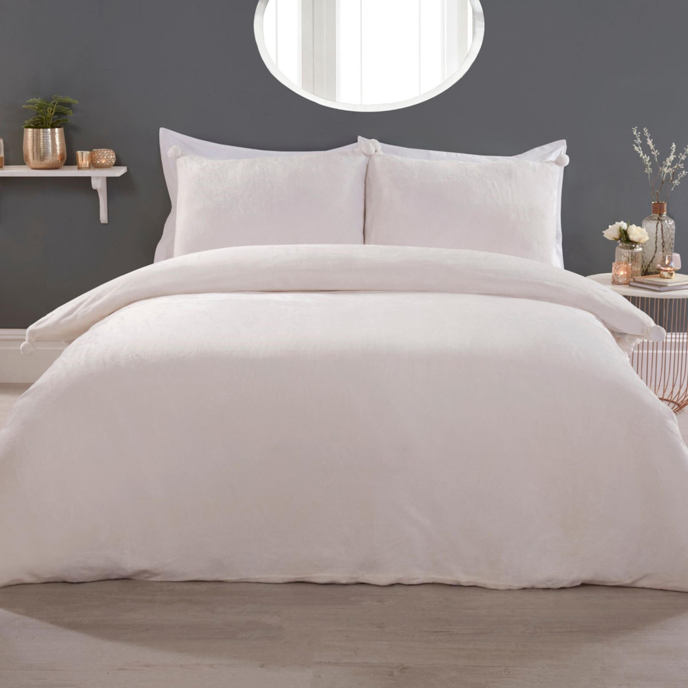 Smart Living Super King Size Cream Pom Pom Fleece Duvet Cover Set Image 1