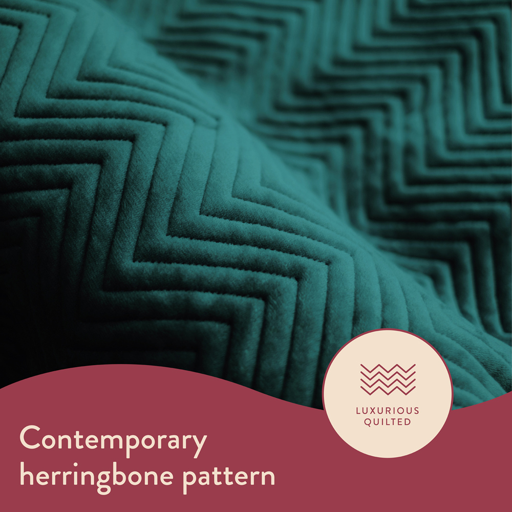 Dreamland Hurry Home Green Velvet Herringbone Quilted Heated Throw 120 x 160cm Image 6