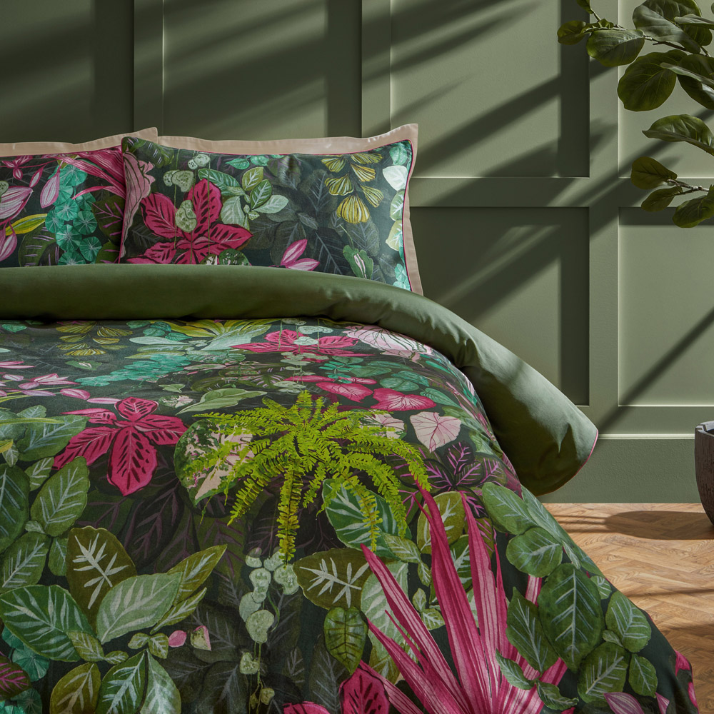 Paoletti Super King Size Pink and Green Veadeiros Exotic Floral Duvet Set Image 2