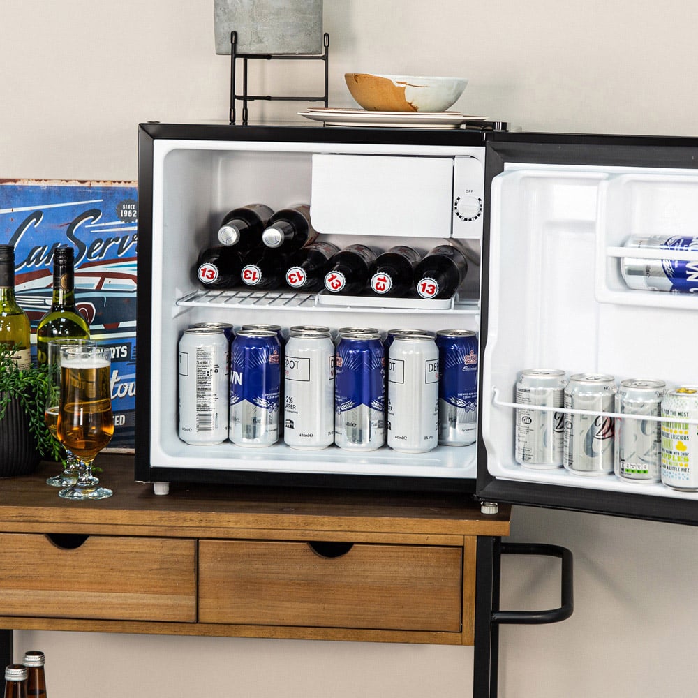 Kuhla KTTF0E4B Black 43L Tabletop Fridge Image 7