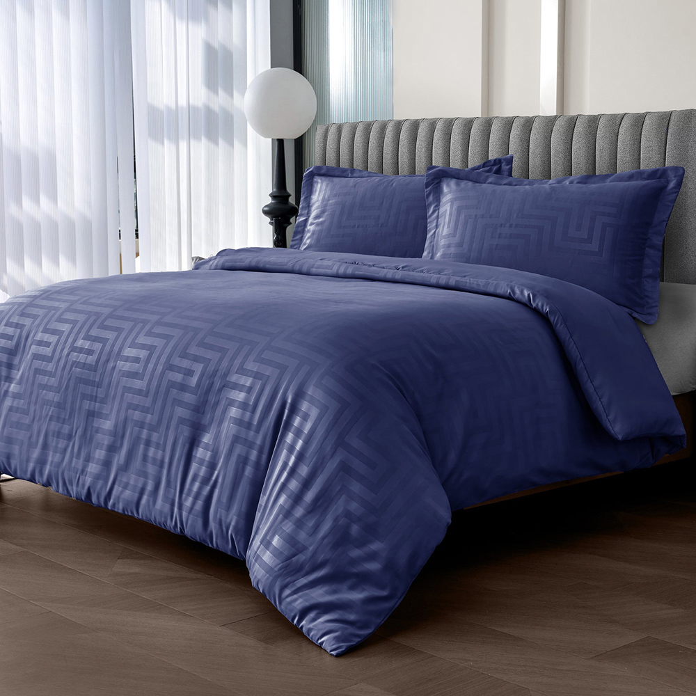 Velosso Larson Double Navy Stripe Duvet Set Image