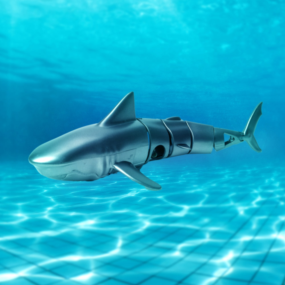Red5 Remote Control Shark Image 2