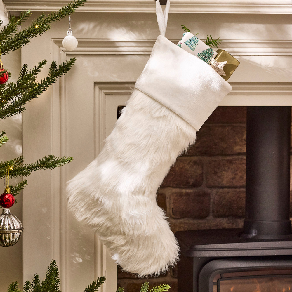 Dibor Beresford White Faux Fur Stocking Image 2