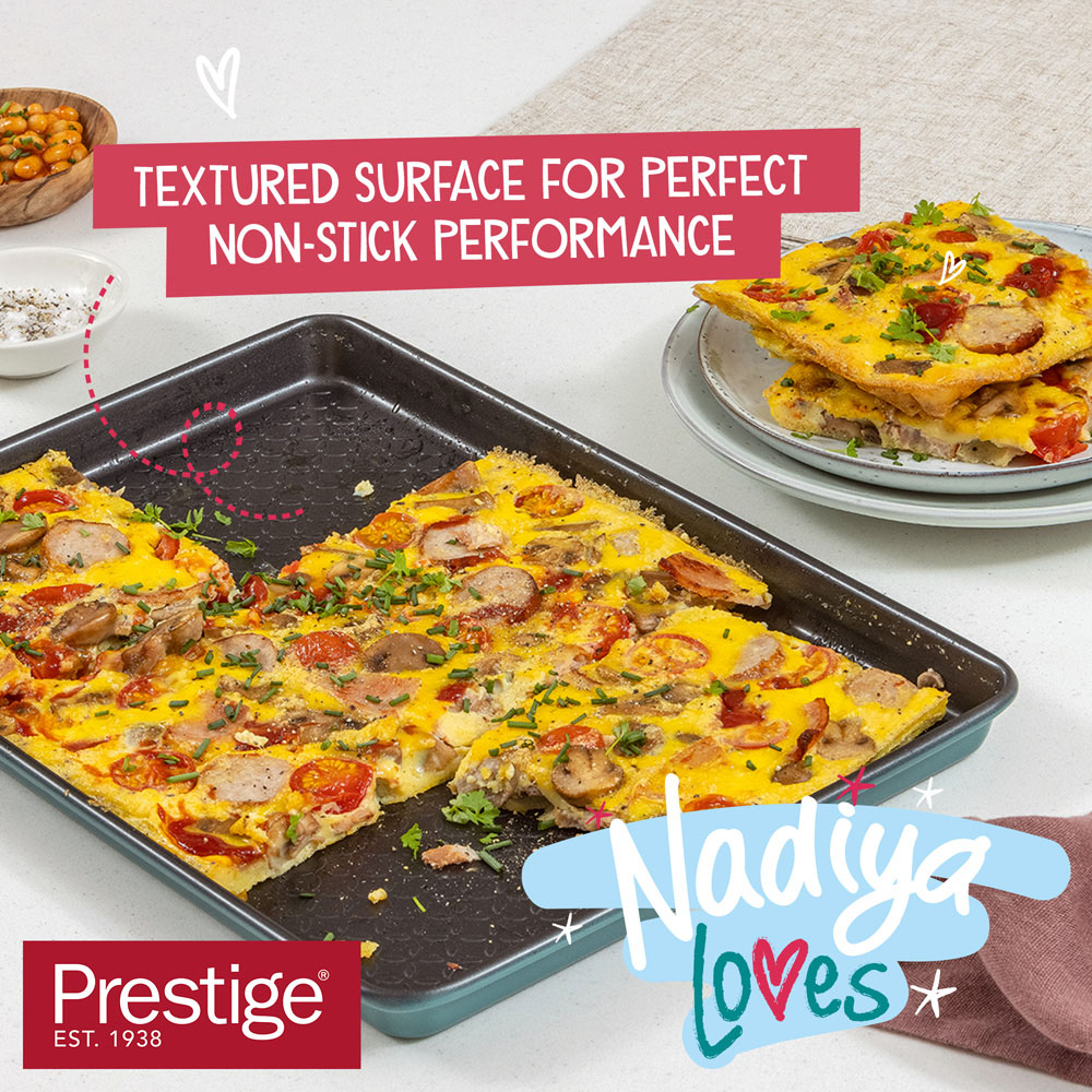 Nadiya x Prestige 0.8mm 2 Piece Baking Tray Set Image 3