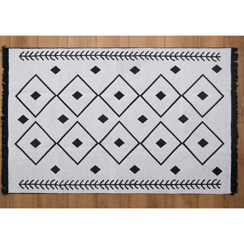 Evu Ahanu Reversible Rug 120 x 180cm Image 4