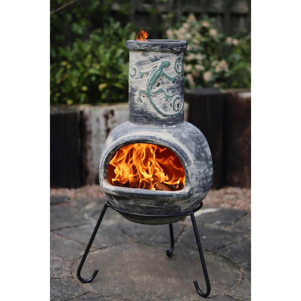 Gardeco Iguana Medium Mexican Grey Chimenea with Stand and Lid Image 2