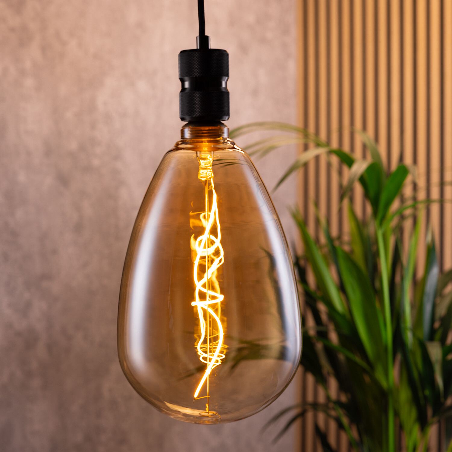 4w Decorative Filament 265L Amber E27 Bulb Warm White Image 2