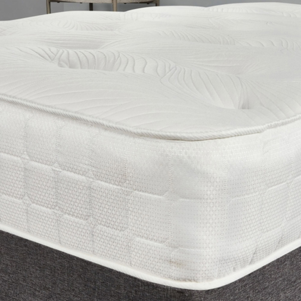 Indoor Living Windsor King Size Tufted Memory Top Open Coil Spring Mattress Image 4