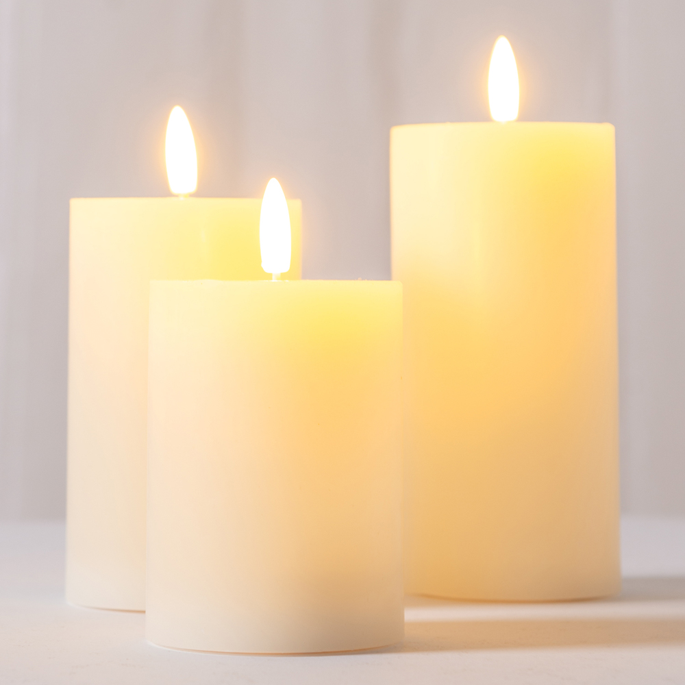 Set of 3 Rechargeable LED Candles Ivory Image 5